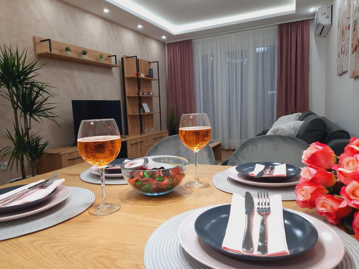 Apartman Kristal Sremska Mitrovica Eksteriør bilde