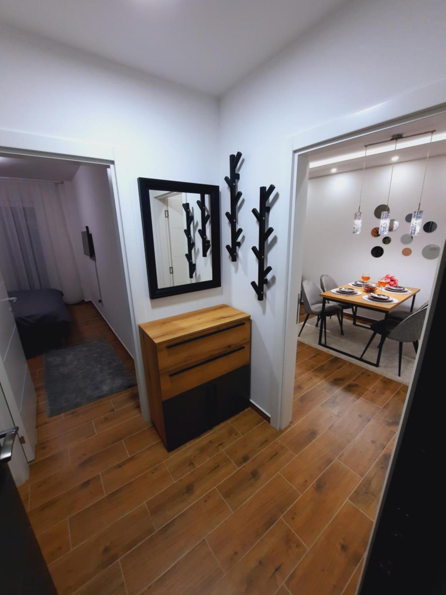 Apartman Kristal Sremska Mitrovica Eksteriør bilde